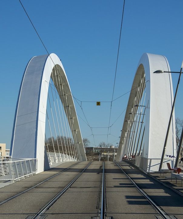 Lire la suite à propos de l’article Chauffeur privé VTC à Caluire-et-Cuire : à votre service